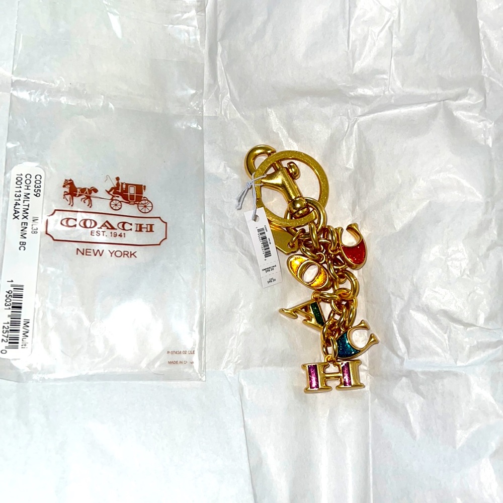 *NEW* GOLD AUTHENTIC COACH KEY CHAIN all purchased tags attached.